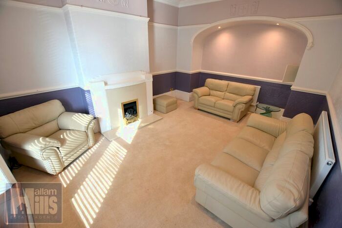 5 Bedroom Detached House To Rent In Crescent Road, Sheffield, South Yorkshire, S7