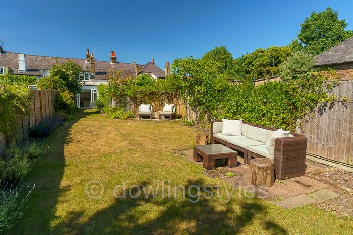 2 Bedroom Terraced House To Rent In Walton Road, East Molesey, Surrey, KT8