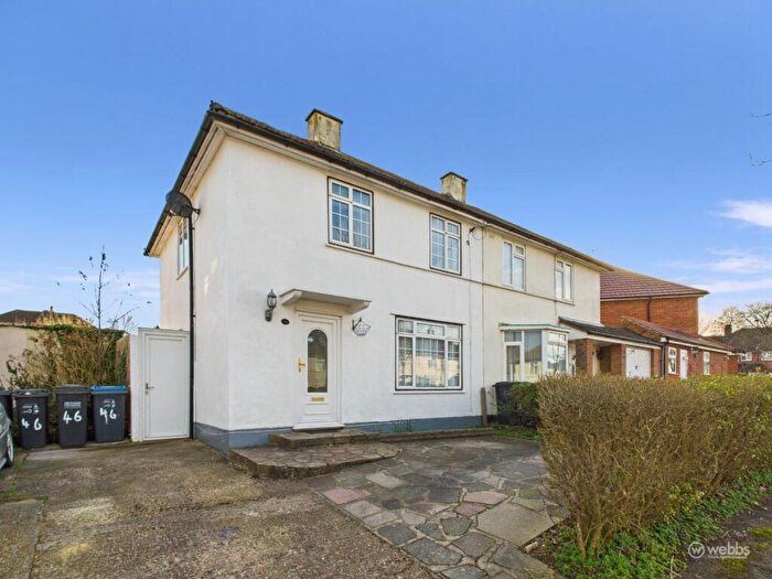 2 Bedroom Semi-Detached House For Sale In Uvedale Crescent, New Addington, Croydon, CR0