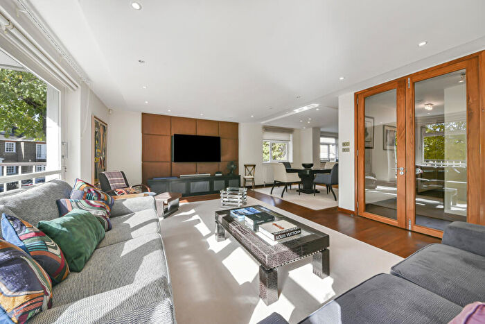 3 Bedroom Flat To Rent In Walsingham, St. Johns Wood Park, St John's Wood, NW8