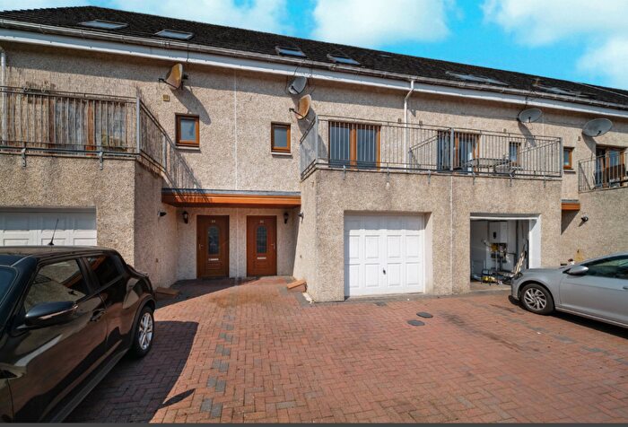 3 Bedroom House To Rent In Village Road, Cambuslang, G72