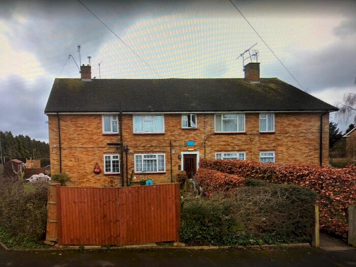 1 Bedroom Flat To Rent In Broughinge Road, Borehamwood, WD6