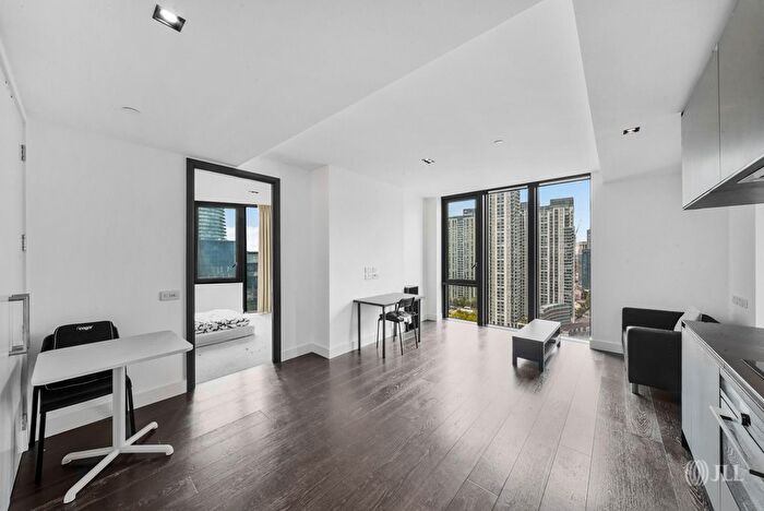 1 Bedroom Flat For Sale In Marsh Wall, London, E14