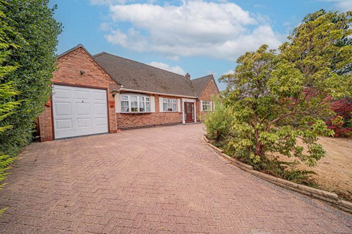 3 Bedroom Detached Bungalow For Sale In Bryanston Road, Solihull, B91