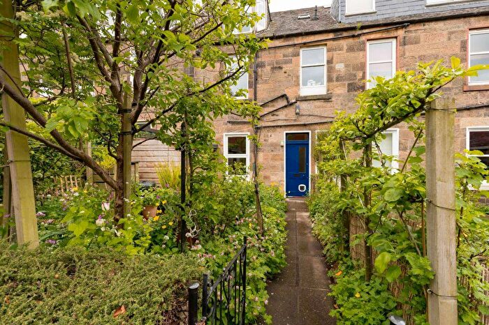 1 Bedroom Flat For Sale In Primrose Terrace, Edinburgh, EH11