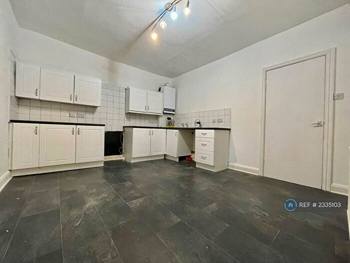 1 Bedroom Flat To Rent In Highfield South, Birkenhead, CH42