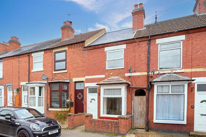 3 Bedroom Terraced House For Sale In Regent Street, Desborough, Kettering, NN14