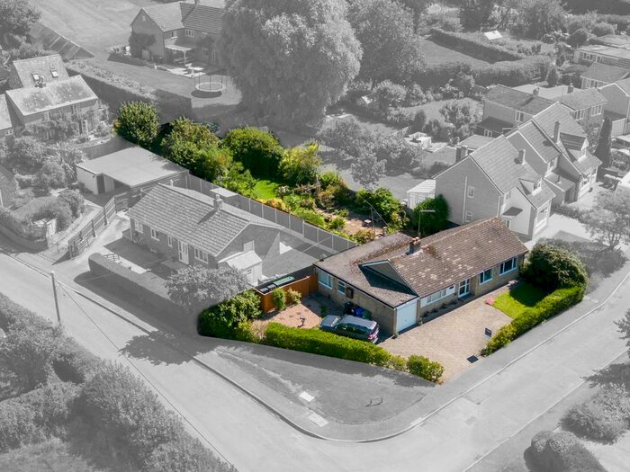 4 Bedroom Detached Bungalow For Sale In Owl End Way, Lower Boddington, NN11