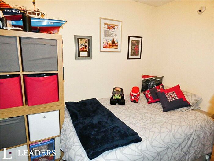 3 Bedroom Apartment For Sale In Queens Park Gardens, Crewe, Cheshire, CW2