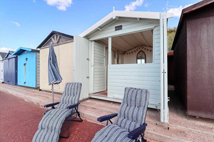Chalet For Sale In Beach Hut, Kings Avenue, Holland On Sea, CO15