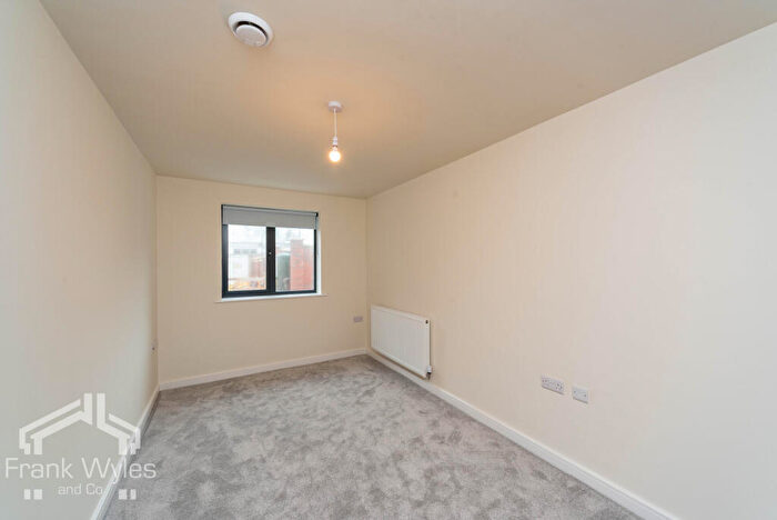 2 Bedroom Apartment To Rent In The Residence, Clifton Drive South, Lytham St Annes, Lancashire, FY8
