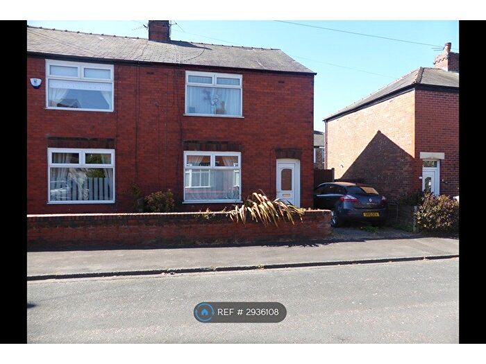 2 Bedroom Semi-Detached House To Rent In George Street, Leyland, PR25