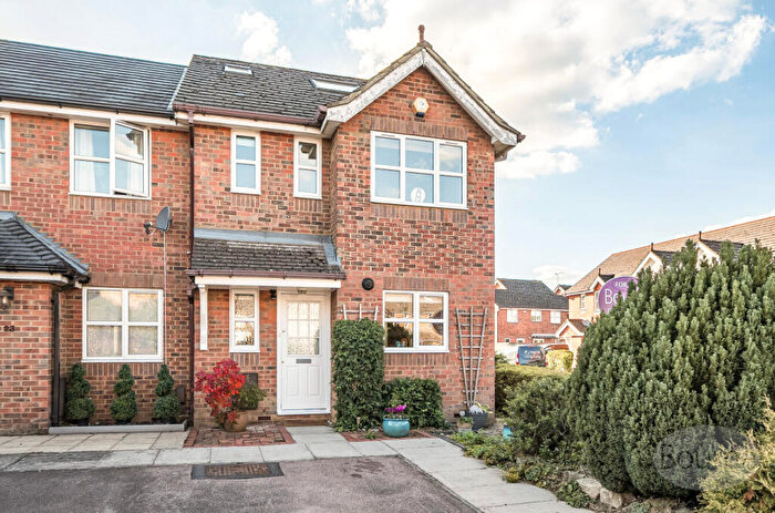 4 Bedroom Semi-Detached House For Sale In Riverview Gardens, Cobham, Surrey, KT11