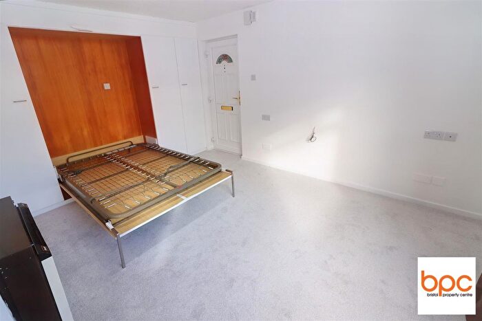 Studio To Rent In B Fontana Close, Longwell Green, BS30