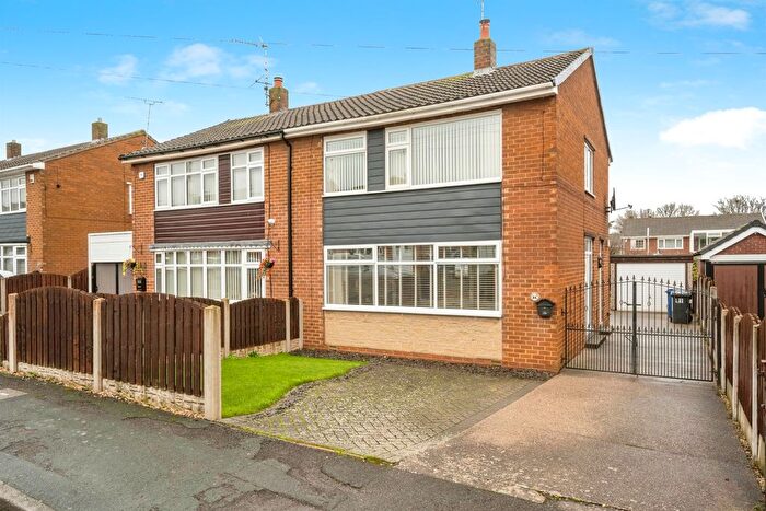 3 Bedroom Semi-Detached House For Sale In Badsworth Road, Warmsworth, Doncaster, DN4