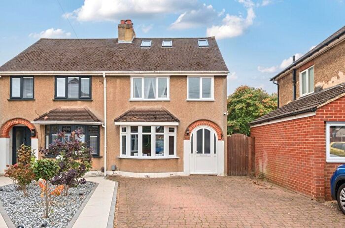 4 Bedroom Semi-Detached House For Sale In Birchdale Avenue, Kempston, Bedford, MK42