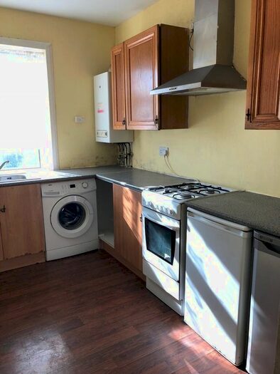 1 Bedroom Flat To Rent In Mayesbrook Road, Ilford, IG3