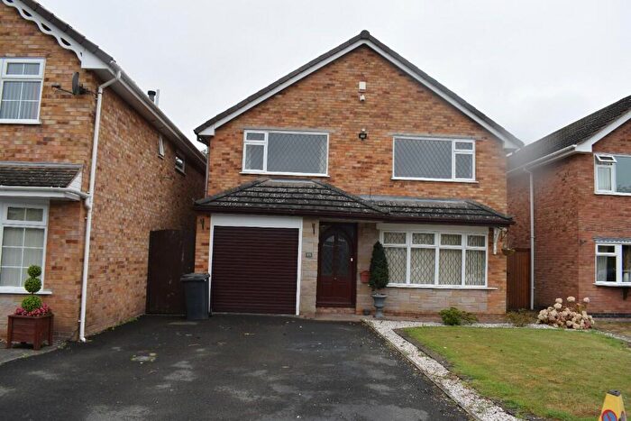 4 Bedroom Detached House To Rent In Hoarestone Avenue, Nuneaton, Warwickshire, CV11