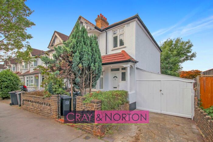 3 Bedroom End Of Terrace House To Rent In Baring Road, Croydon, CR0