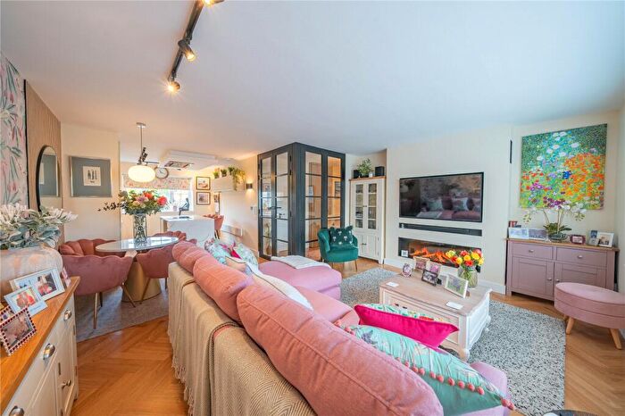 2 Bedroom Apartment For Sale In Leconfield Court, Wetherby, West Yorkshire, LS22