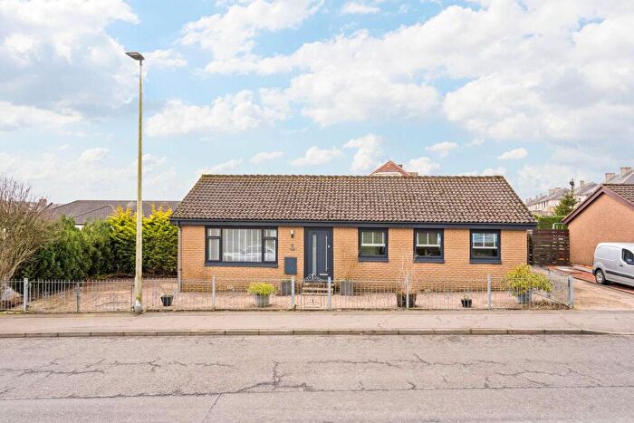 3 Bedroom Detached Bungalow For Sale In Eastfield Road, Fauldhouse, EH47