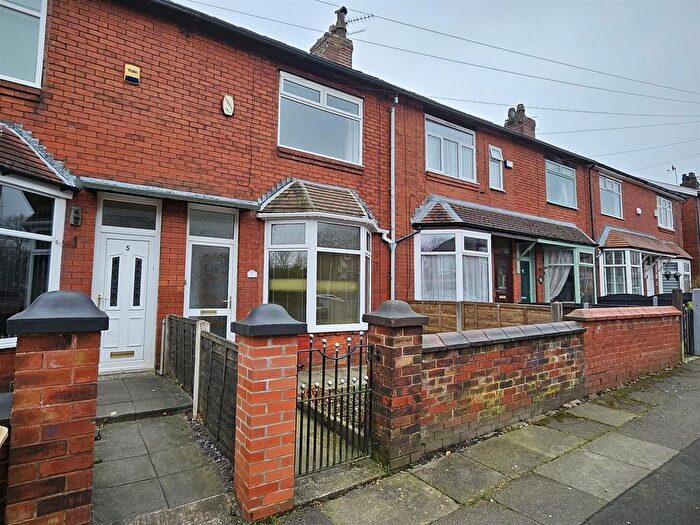 2 Bedroom Terraced House To Rent In Thorns Road, Bolton, BL1