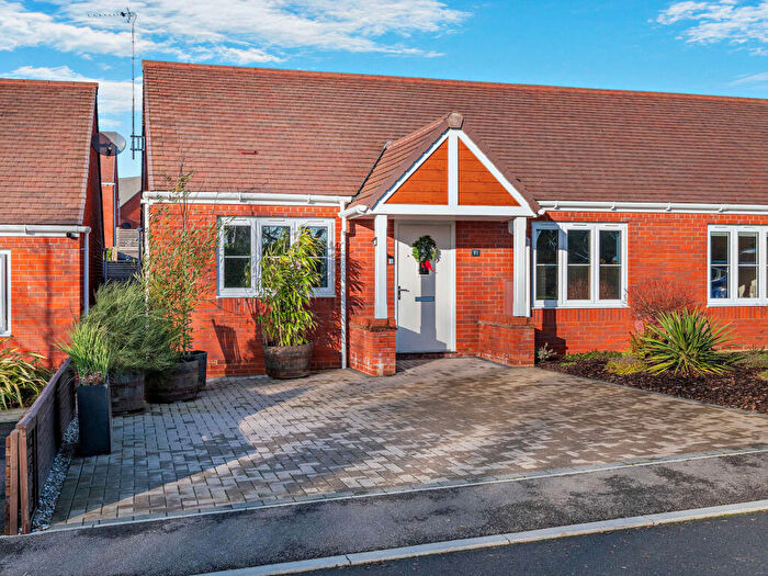 2 Bedroom Semi-Detached House For Sale In Cozens Grove, Shrivenham, SN6