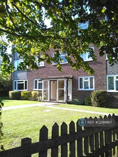 1 Bedroom Flat To Rent In Park Hill, Carshalton, SM5