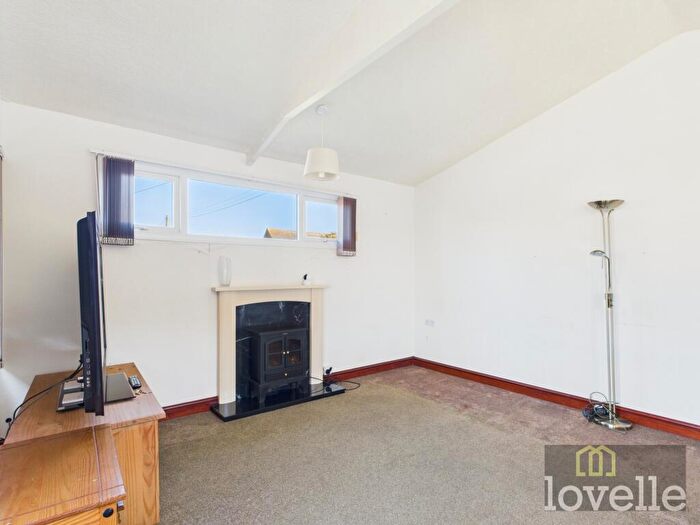 2 Bedroom Chalet For Sale In Mablethorpe Caravan Chalet Park, Mablethorpe, LN12