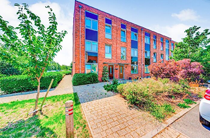 4 Bedroom Terraced House For Sale In Vimy Drive, Dartford, DA1