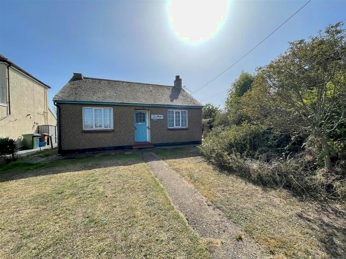 3 Bedroom Detached Bungalow For Sale In Muckingford Road, West Tilbury, Tilbury, RM18