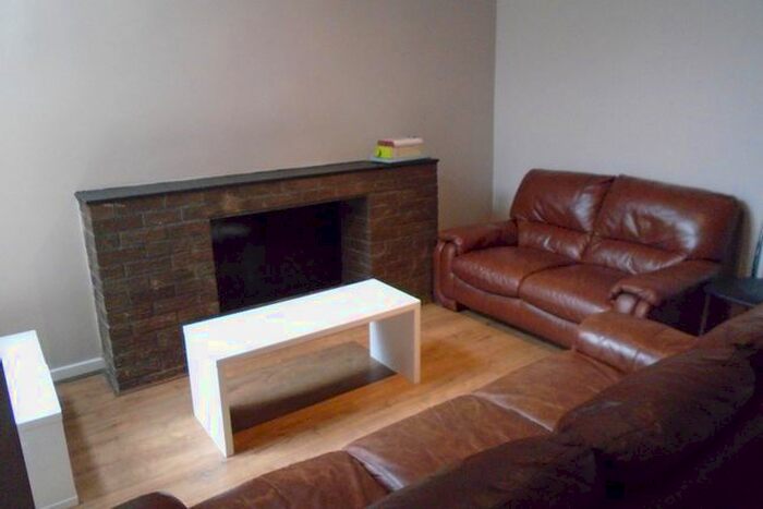 5 Bedroom Terraced House To Rent In Moseley Road, Fallowfield, Manchester, M14