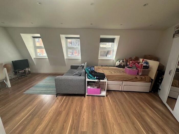 1 Bedroom Flat To Rent In Manchester Street, Luton, LU1
