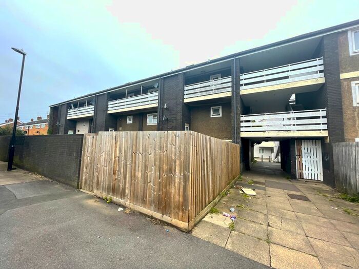 1 Bedroom Flat To Rent In Little Farm, Coventry, CV3