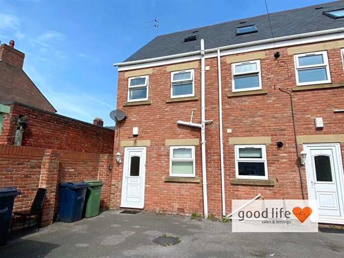 3 Bedroom Flat To Rent In Chester Road, High Barnes, Sunderland, SR4