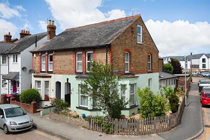 3 Bedroom Semi-Detached House For Sale In Nelson Road, Whitstable, CT5