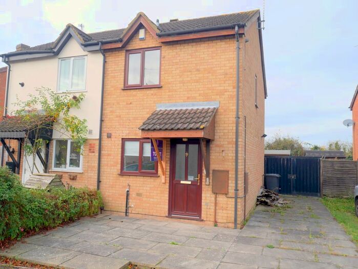 2 Bedroom Semi-Detached House To Rent In Cheviot Road, Leicester, LE2