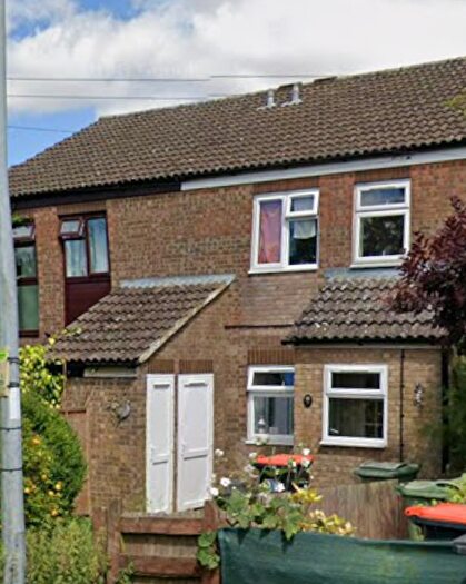 2 Bedroom Semi Detached House To Rent In Church Road, LU3