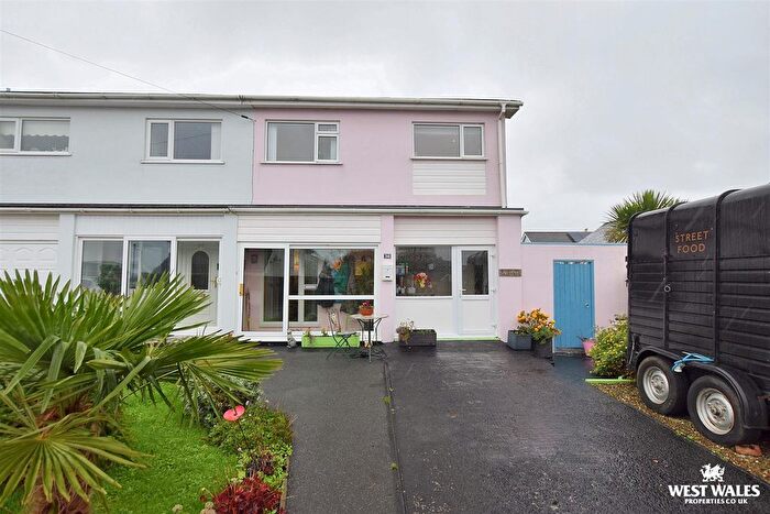 3 Bedroom Semi-Detached House For Sale In Sandy Hill Park, Saundersfoot, SA69