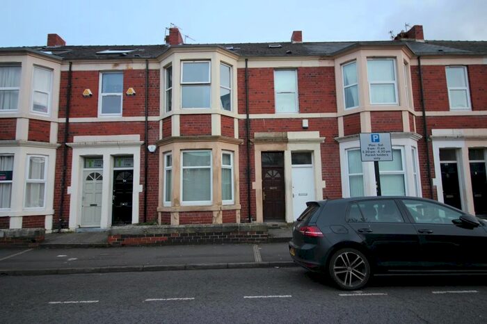 2 Bedroom Flat To Rent In Helmsley Road, Sandyford, Newcastle Upon Tyne, NE2