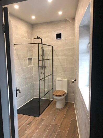 3 Bedroom End Of Terrace House For Sale In Barwell Road, Birmingham, B9