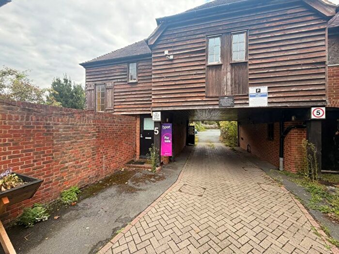 2 Bedroom Detached House For Sale In High Street, Charing, Ashford, TN27