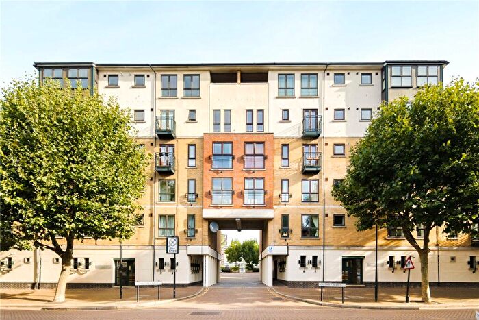2 Bedroom Flat To Rent In Victoria Hall, Wesley Avenue, Royal Docks, London, E16