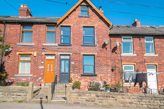 3 Bedroom Terraced House For Sale In Springfield Terrace, Emley, HD8