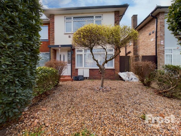 3 Bedroom End Of Terrace House To Rent In Park Road, Stanwell, Staines-Upon-Thames, Surrey, TW19