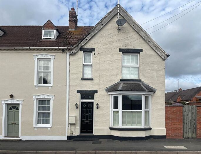 4 Bedroom End Terrace House For Sale In Pendicke Street, Southam, CV47