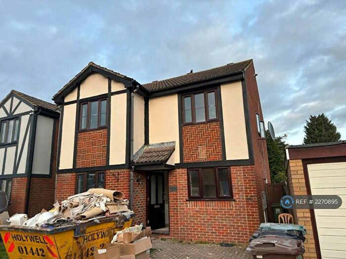 4 Bedroom Detached House To Rent In Morris Way, London Colney, St. Albans, AL2