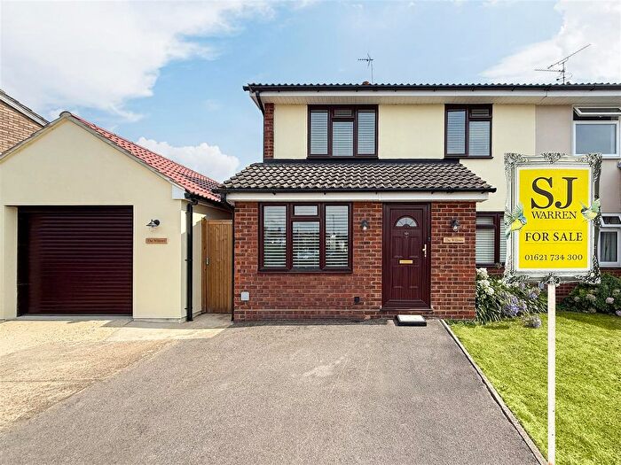4 Bedroom Semi-Detached House For Sale In Crown Way, Southminster, CM0