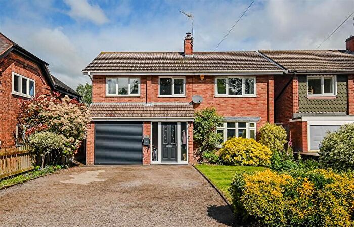 4 Bedroom Detached House For Sale In Station Road, Barton Under Needwood, DE13