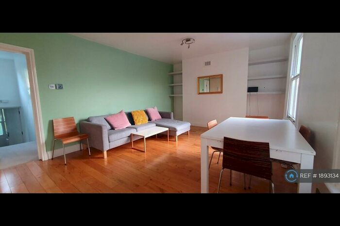 1 Bedroom Flat To Rent In Campbell Road, London, E3